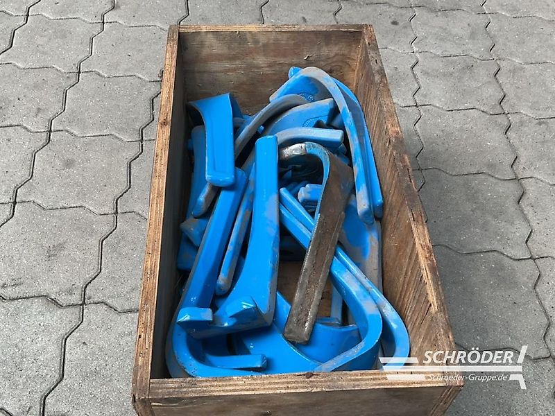 Lemken KREISELEGGEN-ZINKEN AUFGEPANZERT