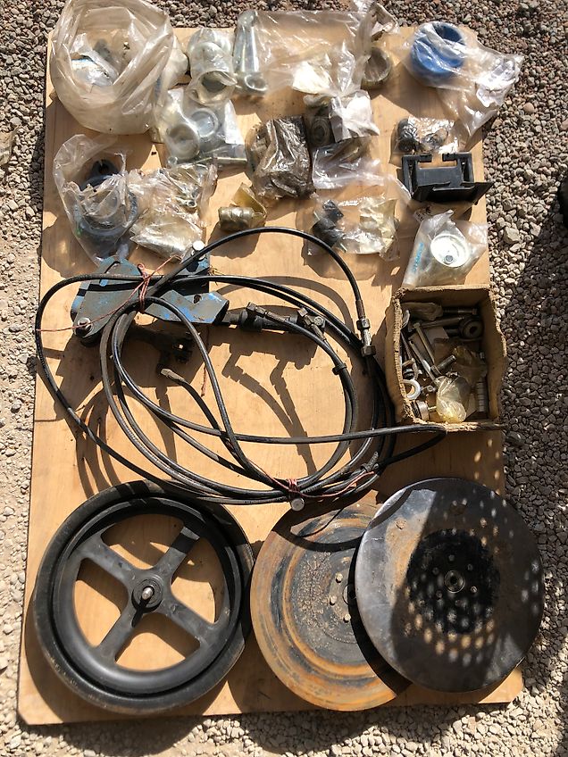 Lemken Solitär 9 und Zirkon-Ersatzteilkonvolut, Inhalt s. Fotos, Preis für alle abgebildeten Teile zusammen