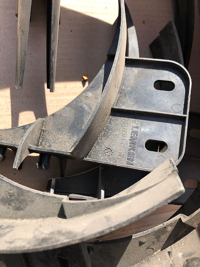 Lemken Solitär 9 und Zirkon-Ersatzteilkonvolut, Inhalt s. Fotos, Preis für alle abgebildeten Teile zusammen