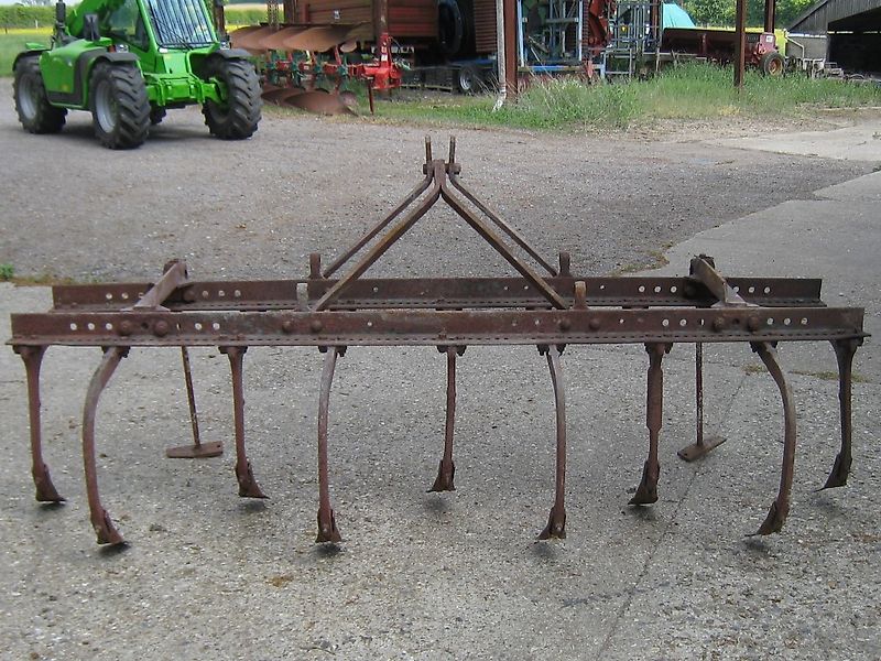 Ransomes 9 tine rigid leg cultivator