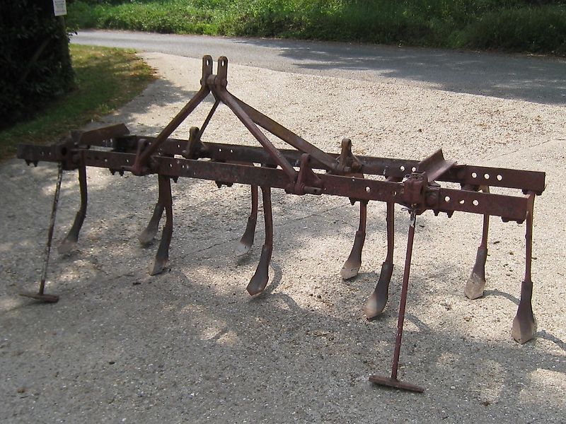 Ransomes 9 tine rigid leg cultivator