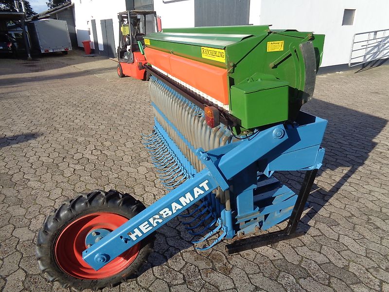 Köckerling Köckerling Herbamat 250cm 30 Reihen 8,3cm Reihenabstand Transportbreite 2,75m Schlitzdrille Nachsaatgerät Direktsaatgerät nicht Vredo Moore Uni Drill Eurogrenn Direksaatgerät für Umbruchlose Neuansaat