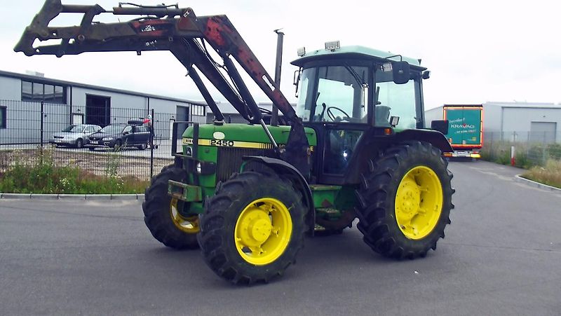 John Deere 2450+ Frontlader