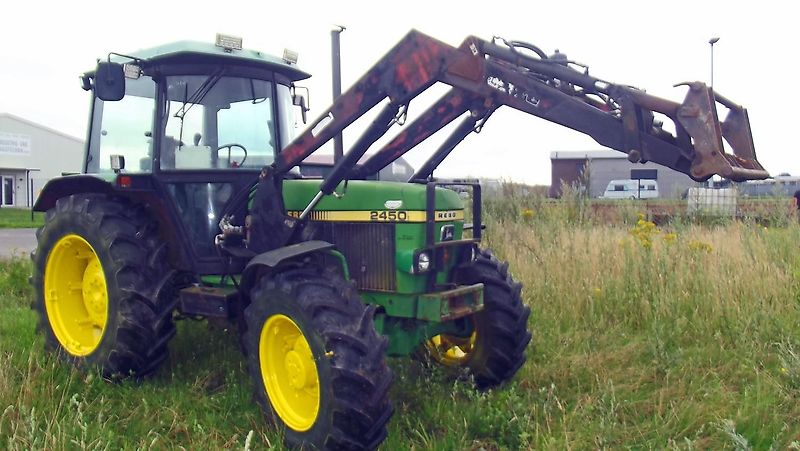 John Deere 2450+ Frontlader
