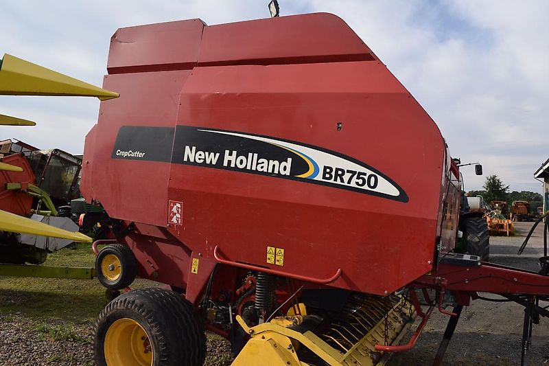New Holland BR 750 CropCutter