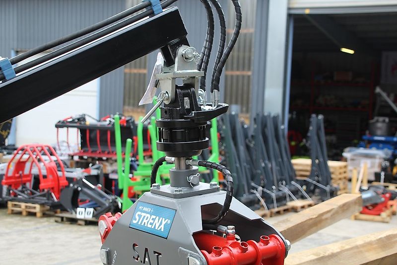 SAT - Rückezange mit Auslegearm - Neumaschine