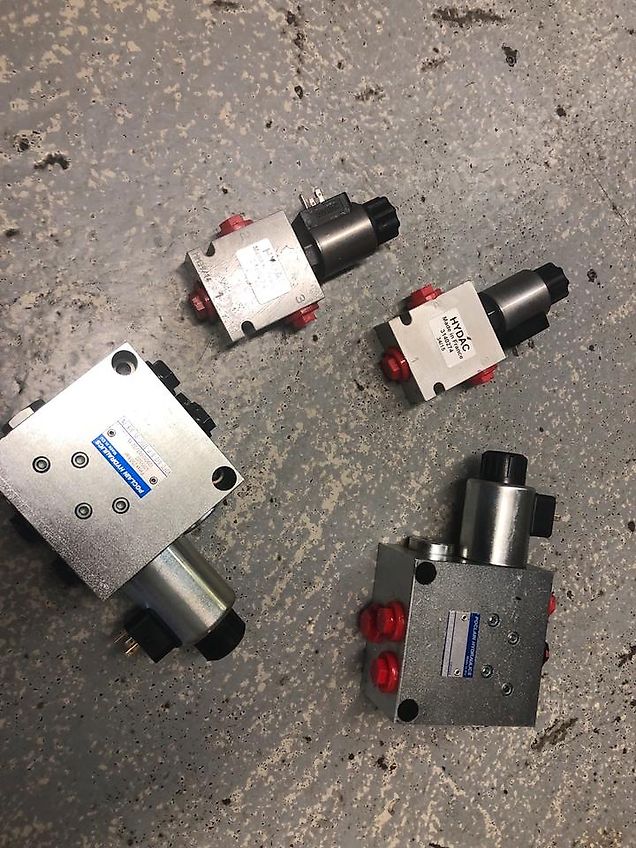 Kuhn Verteiler und Hydraulischer Steuerblock Setpreis