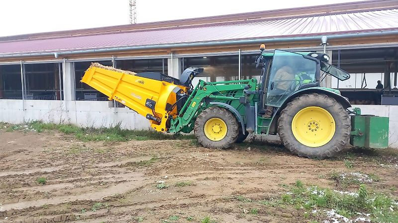 VDMJ Einstreumaschine WSB-A210Z Strohverteiler Radlader Teleskoplader