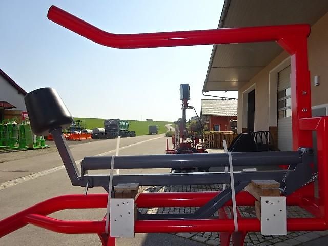 Metal-fach Z 577 Wickelgerät -Neue Version - Sonderpreis -- mit Seitenlader- mit Ballenaufsteller