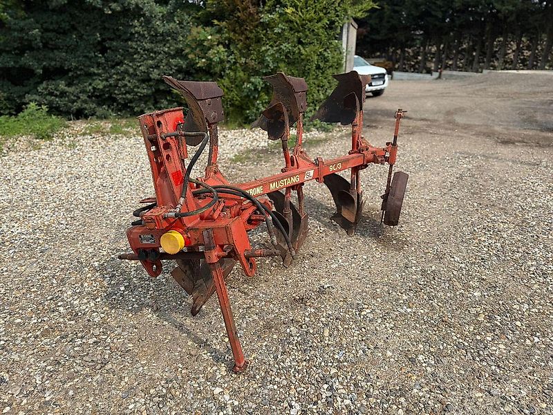 Krone Mustang SL 90/3 Furrow Plough