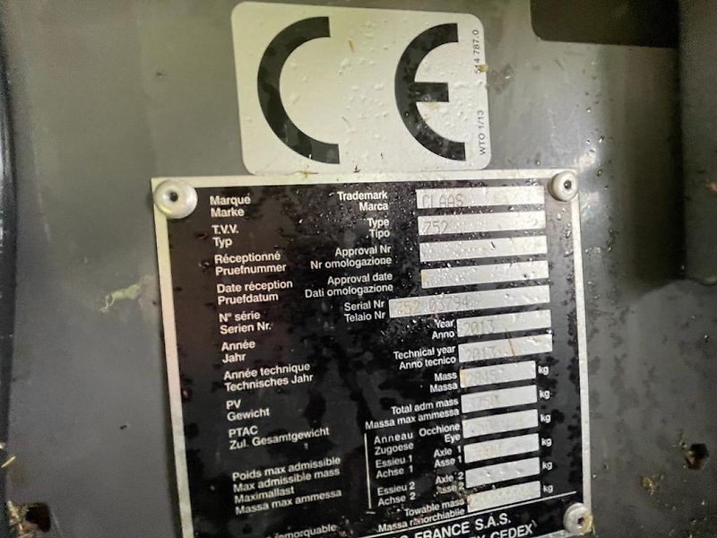 Claas Variant 385 RC