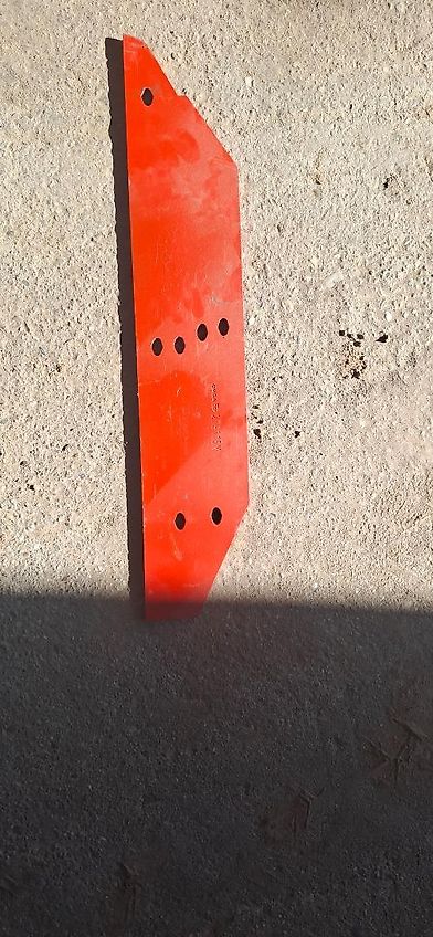 Kuhn Streichbleche, Anlagen, Vorschäler, Schrauben usw.