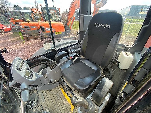 Kubota KX 057-4