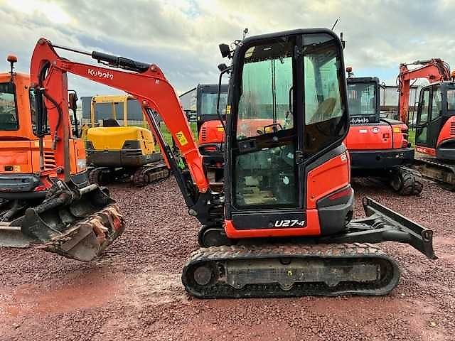 Kubota U 27-4