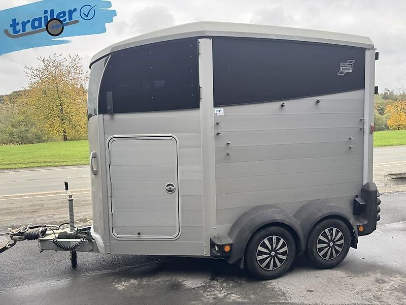 Ifor Williams Pferdeanhänger - HBX506 mit Sattelkammer