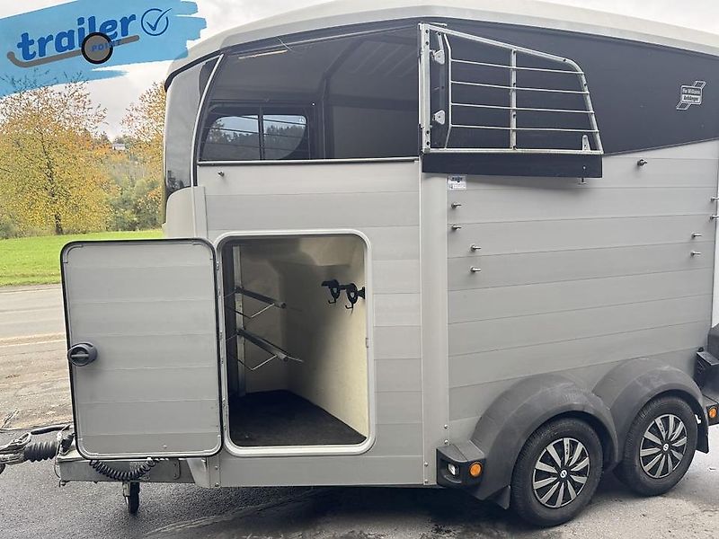 Ifor Williams Pferdeanhänger - HBX506 mit Sattelkammer