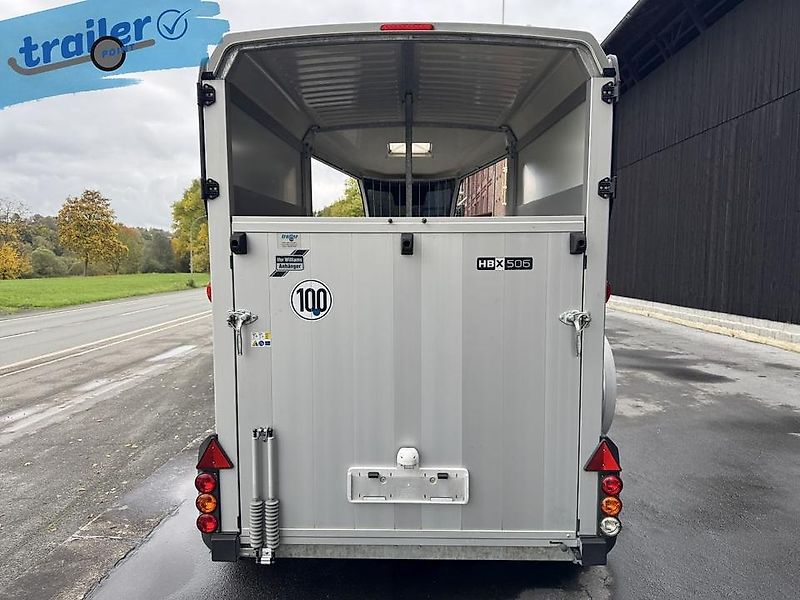 Ifor Williams Pferdeanhänger - HBX506 mit Sattelkammer