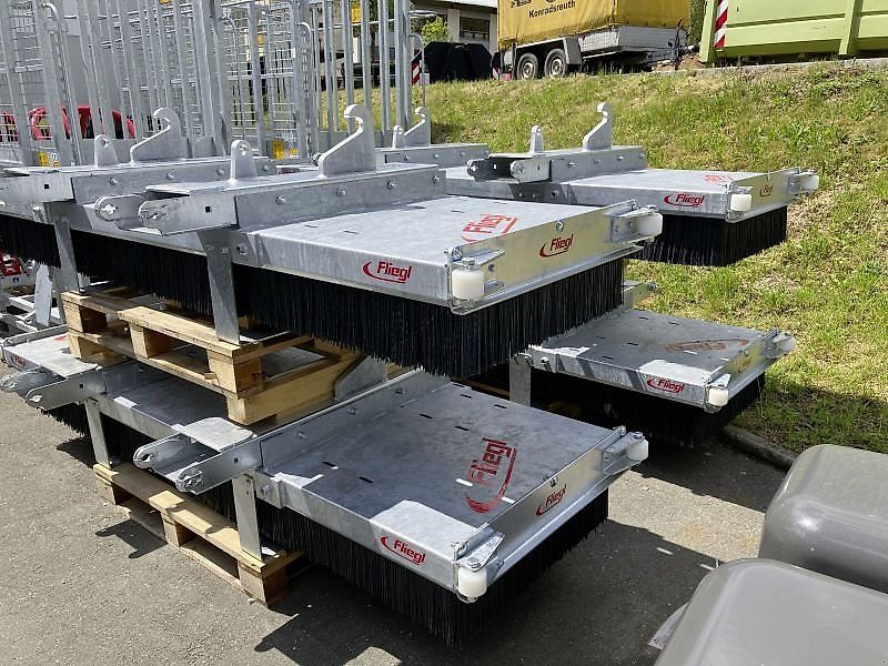 Fliegl KEHRBESEN LÖWE 2.500MM