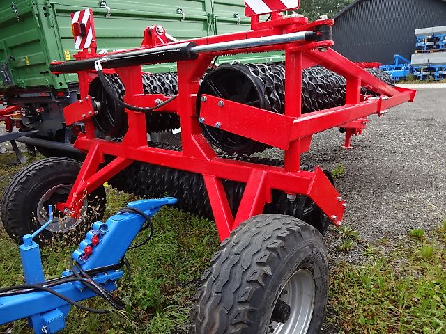 SVD- Cambridgewalze NEU -  8 Meter Sonderpreis Cambridgewalze 8 Meter- Hydraulisch- 3 teilig