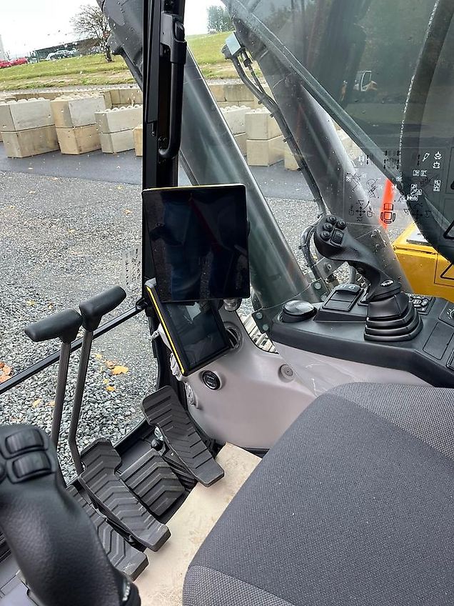 Volvo Kettenbagger EC 220 EL Baujahr 2023 mit Oil Quick 70/55