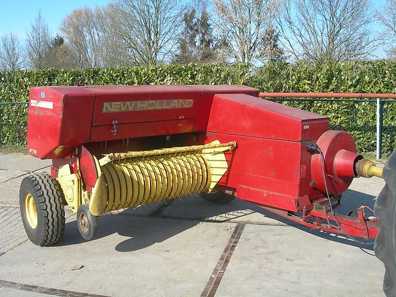 New Holland NH HAYLINER 276
