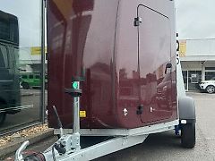 Humbaur Pegasus 2 Pferdeanhänger 2,4t SK Alu Sonderfarbe