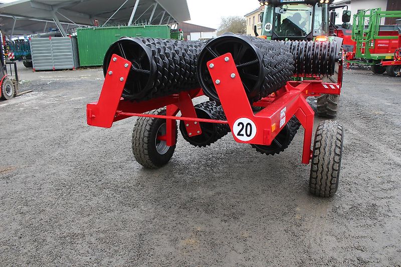 Expom Jacek 8,0m Cambridgewalze Ø530mm