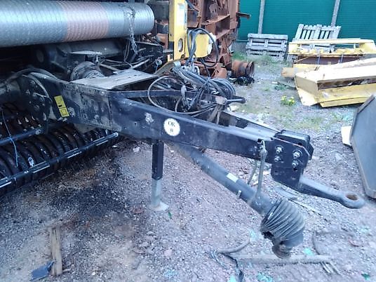 New Holland PRESSE BR 750A POUR PIECES