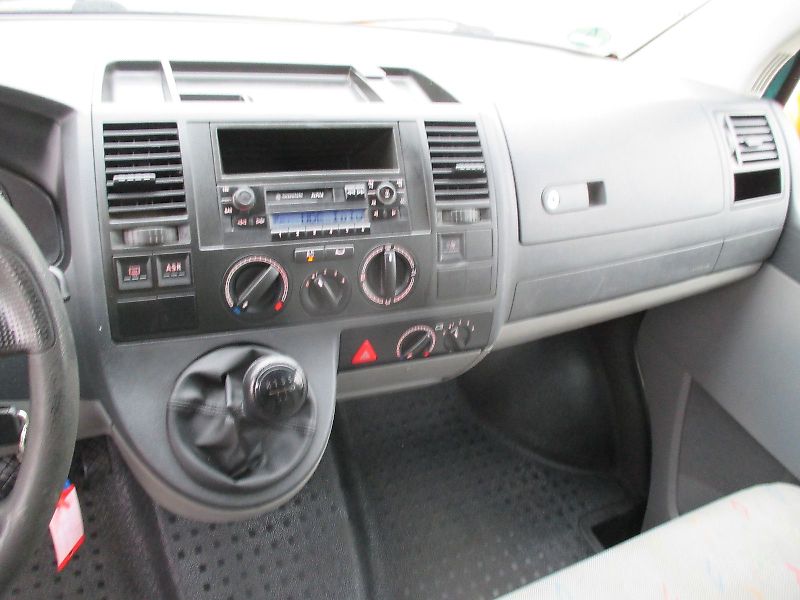 VW Volkswagen T5 Kombi 1,9TDI Sicherungsfahrzeug/ Klima