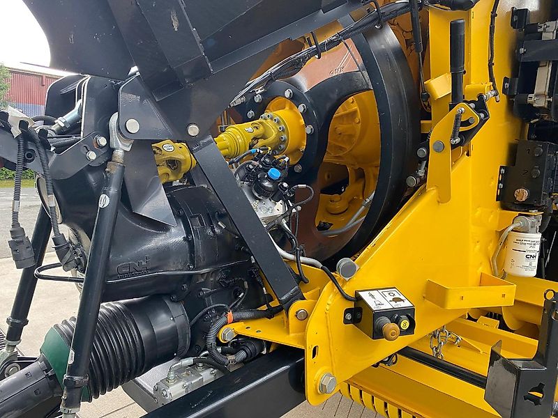 New Holland BB 1290 High Density CropCutter