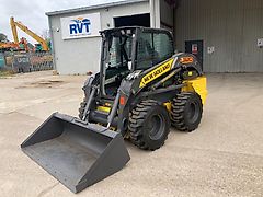 New Holland L320