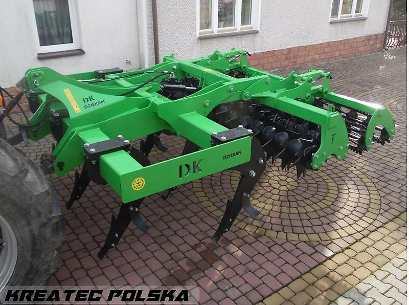 Dziekan Mulchmeißelpflüg CENTAUR PDBC25F2Z2.mit doppelt gewellter Rohrzahnwalze zum Mulchen vorne 530, hinten 460, mit doppelt gezahnter Saitenwelle