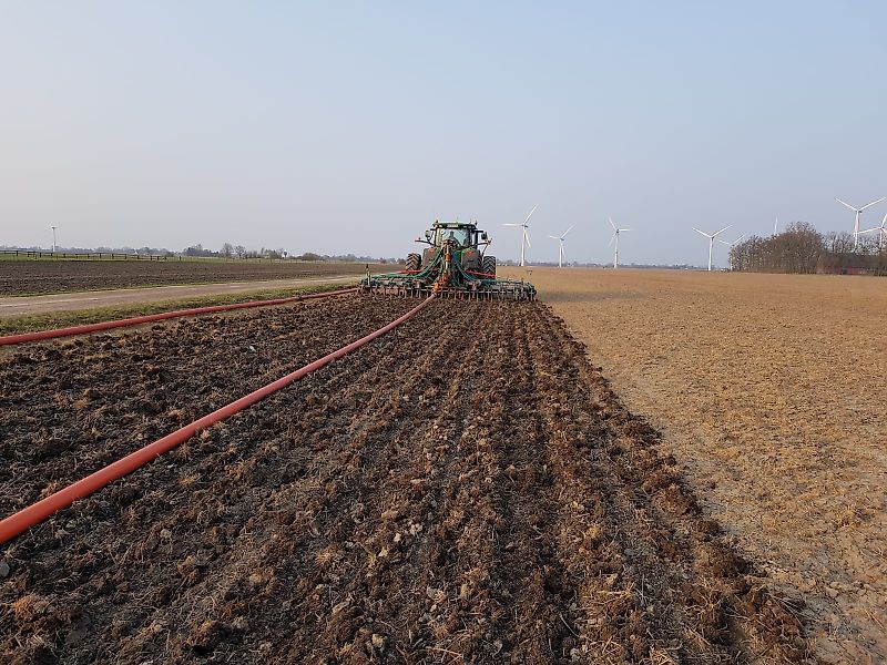 Verschlauchungstechnik Güllegrubber 7,5 m Verschlauchung oder Fassanbau Gülleverschlauchung