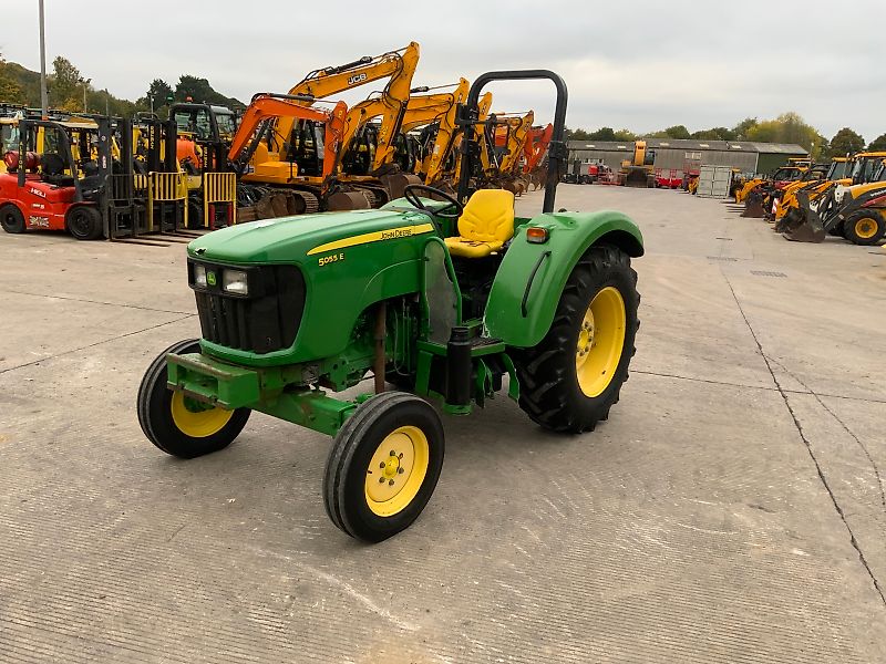John Deere 5055E Tractor (ST24652)