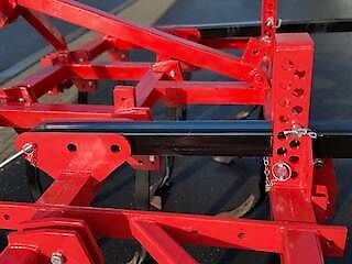 BM Maschinenbau Grubber 3m, 3-Balkig, gebr. Stachelwalze Pöttinger, Gänsefusschare oder Doppelherzschare