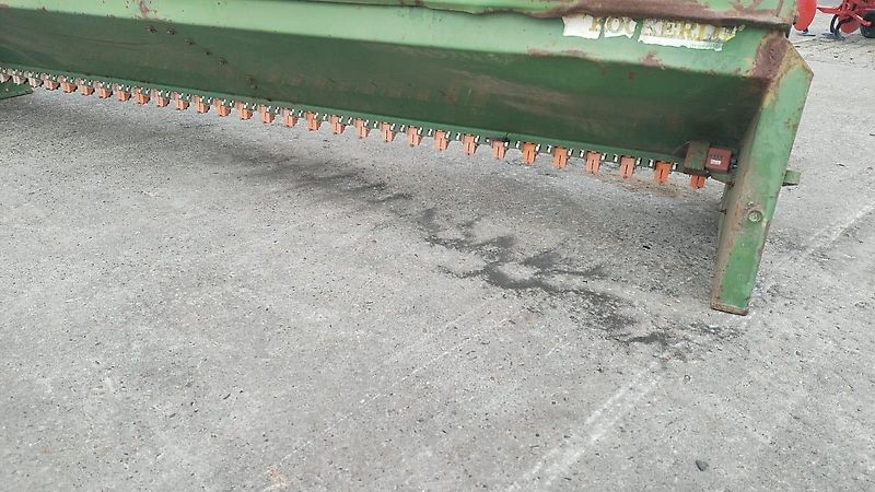 Amazone Amazone D9 Drillkasten mit Getriebe 30 Reihig Ideal für Engsaat oder für Spezialanwendungen Orginal Amazone D7 Drillkasten Spezialanfertigung mit 30 Ausläufen