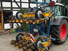 Kleine Unicorn Synchro Drive 12 reihig Mulchsaat