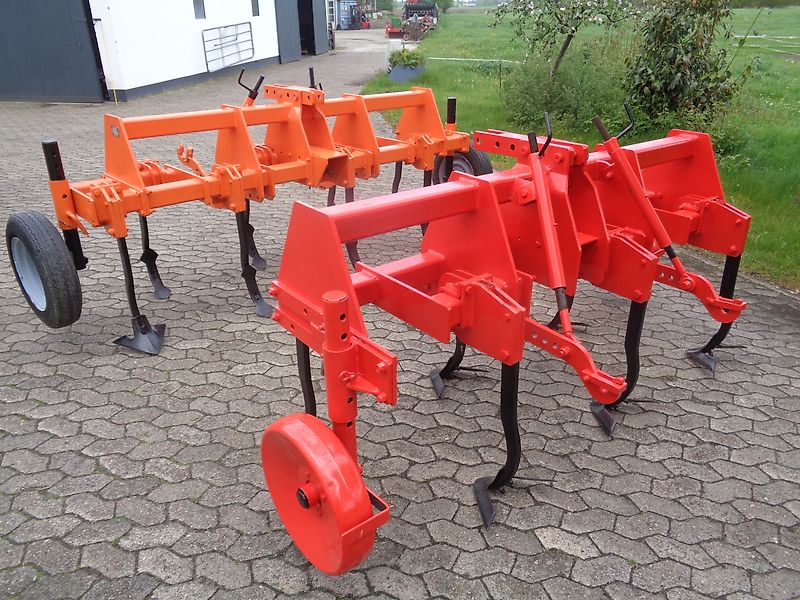 Howard Howard Kurzgrubber 3m Frontgrubber Vorbaugrubber 8 Gechraubte Stiele Luftbereifte Stützräder Neulackierung Kongskilde Grübber 6 Stiel Stützräder Zapfwellendurchtrieb Kein Amazone TL Lemken
