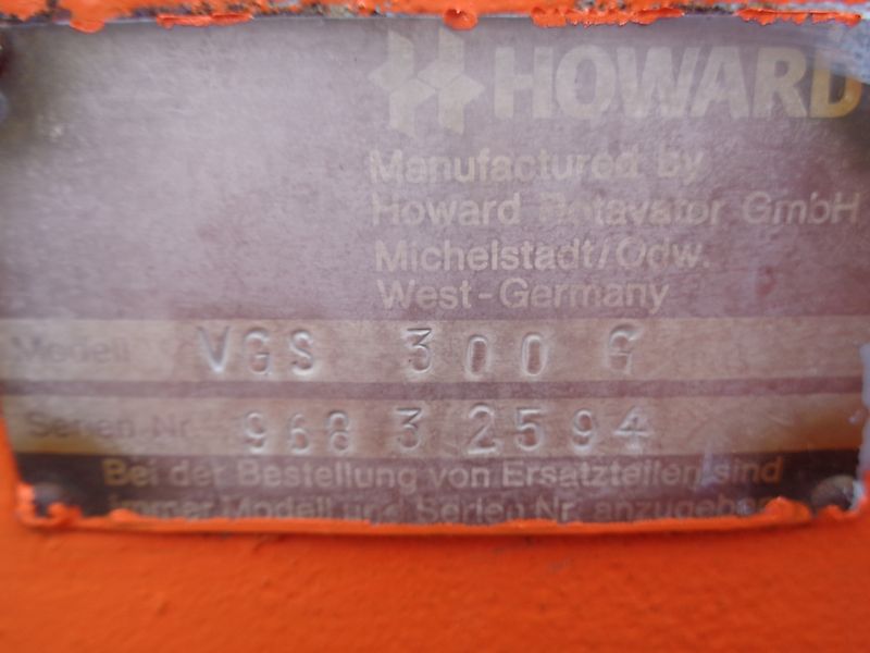 Howard Howard Kurzgrubber 3m Frontgrubber Vorbaugrubber 8 Gechraubte Stiele Luftbereifte Stützräder Neulackierung Kongskilde Grübber 6 Stiel Stützräder Zapfwellendurchtrieb Kein Amazone TL Lemken