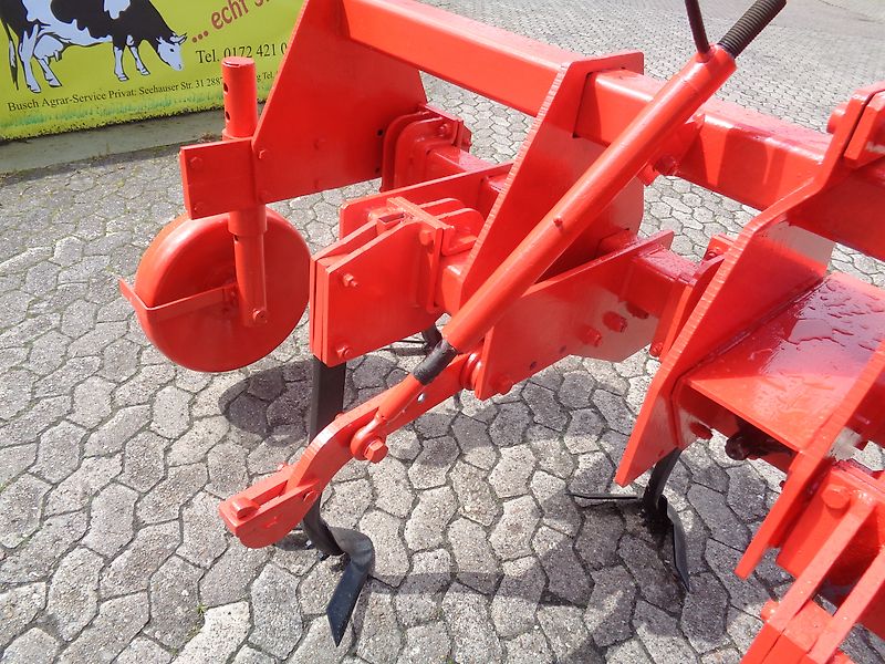 Howard Howard Kurzgrubber 3m Frontgrubber Vorbaugrubber 8 Gechraubte Stiele Luftbereifte Stützräder Neulackierung Kongskilde Grübber 6 Stiel Stützräder Zapfwellendurchtrieb Kein Amazone TL Lemken