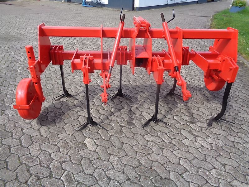 Howard Howard Kurzgrubber 3m Frontgrubber Vorbaugrubber 8 Gechraubte Stiele Luftbereifte Stützräder Neulackierung Kongskilde Grübber 6 Stiel Stützräder Zapfwellendurchtrieb Kein Amazone TL Lemken