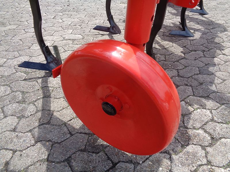 Howard Howard Kurzgrubber 3m Frontgrubber Vorbaugrubber 8 Gechraubte Stiele Luftbereifte Stützräder Neulackierung Kongskilde Grübber 6 Stiel Stützräder Zapfwellendurchtrieb Kein Amazone TL Lemken