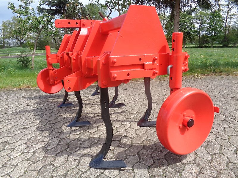 Howard Howard Kurzgrubber 3m Frontgrubber Vorbaugrubber 8 Gechraubte Stiele Luftbereifte Stützräder Neulackierung Kongskilde Grübber 6 Stiel Stützräder Zapfwellendurchtrieb Kein Amazone TL Lemken