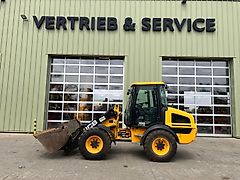 JCB 409
