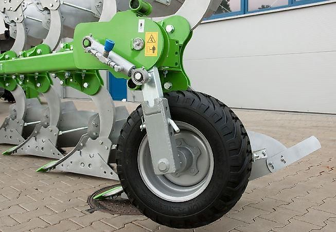 Bomet TOP-AGRO Drehpflug Leo mit Schraubensicherung (Pflugkörper-Breite: 30-38-45) ab 0,9 bis 2,25m Arbeitsbreite