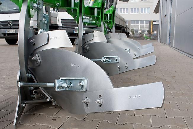 Bomet TOP-AGRO Drehpflug Leo mit Schraubensicherung (Pflugkörper-Breite: 30-38-45) ab 0,9 bis 2,25m Arbeitsbreite