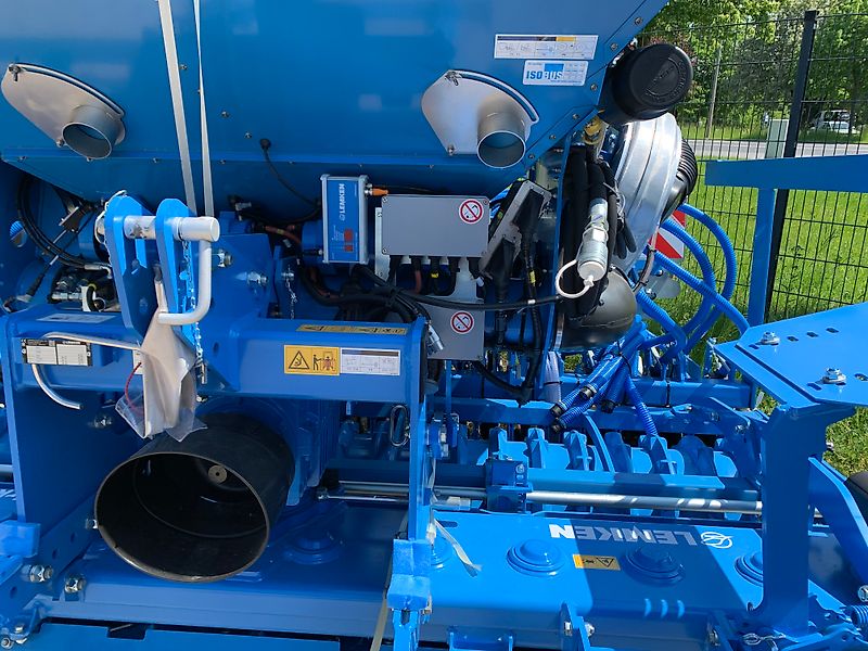 Lemken Solitair 9/300 mit Doppeltank "Doubleshot"