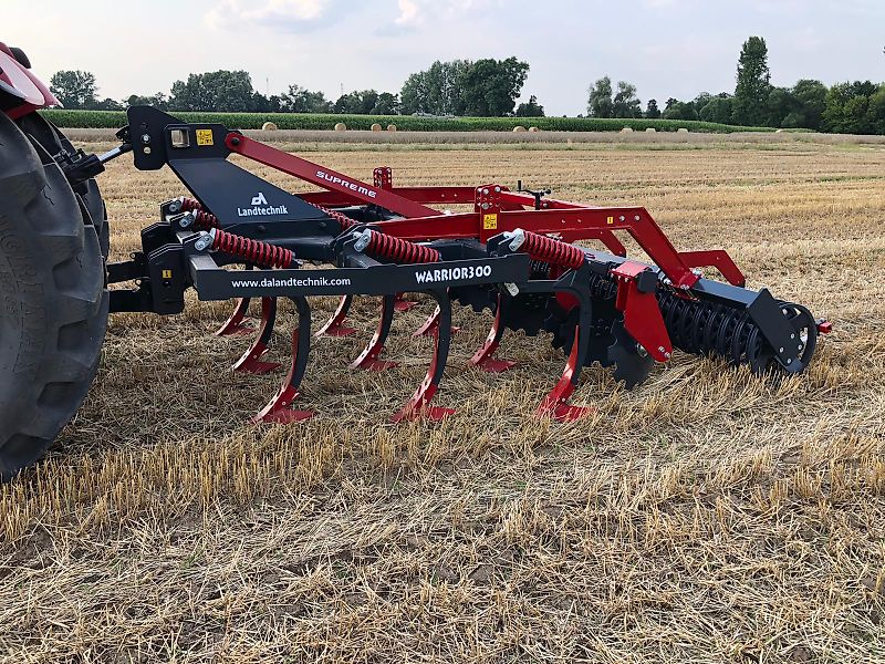 DA Landtechnik Kultywator ścierniskowy / Agregat podorywkowy Flügelschargrubber Federsicherung Grubber Universalgrubber Stoppel 3-Balken cultivator Decompacteur