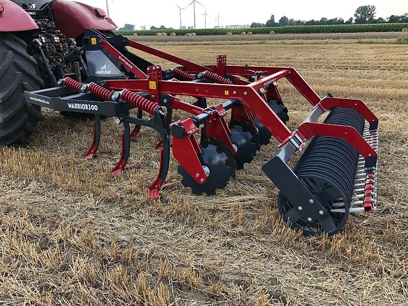 DA Landtechnik Kultywator ścierniskowy / Agregat podorywkowy Flügelschargrubber Federsicherung Grubber Universalgrubber Stoppel 3-Balken cultivator Decompacteur