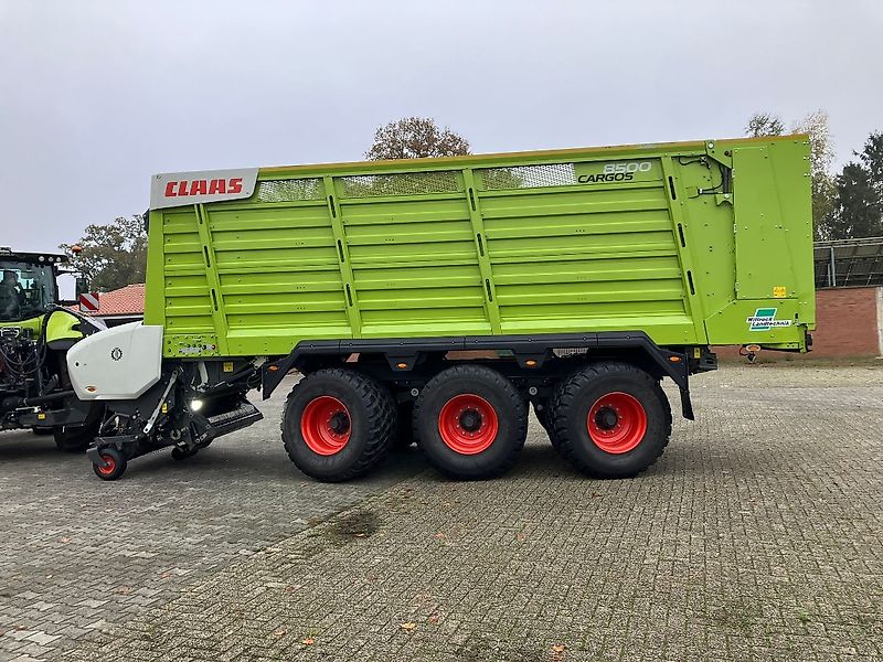 Claas Cargos 8500 Tridem